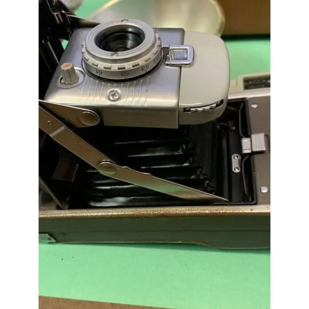 Vintage Polaroid Land Camera Model 80 With Original‎ Papers & Case Untested
